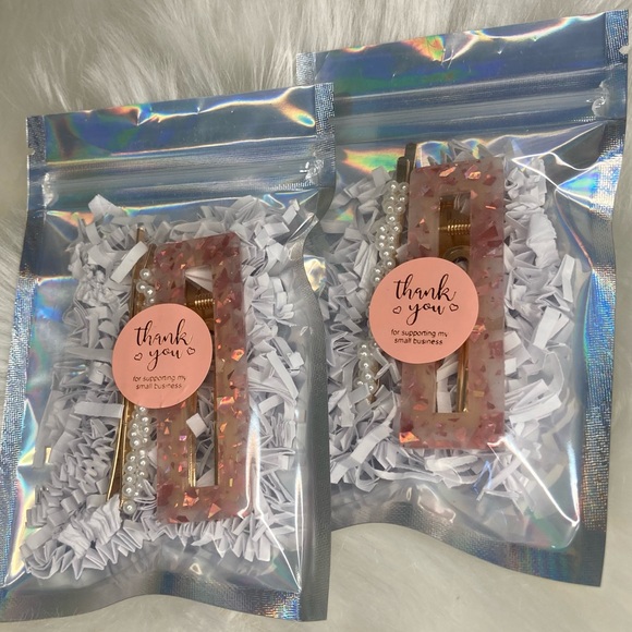 Hair Clips - Picture 2 of 3